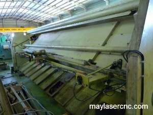 Máy phay CNC cũ | Máy cắt KOMATSU 06